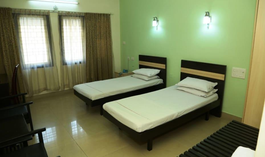 Sri Srinivasa Residency Hotel Kadapa Zewnętrze zdjęcie