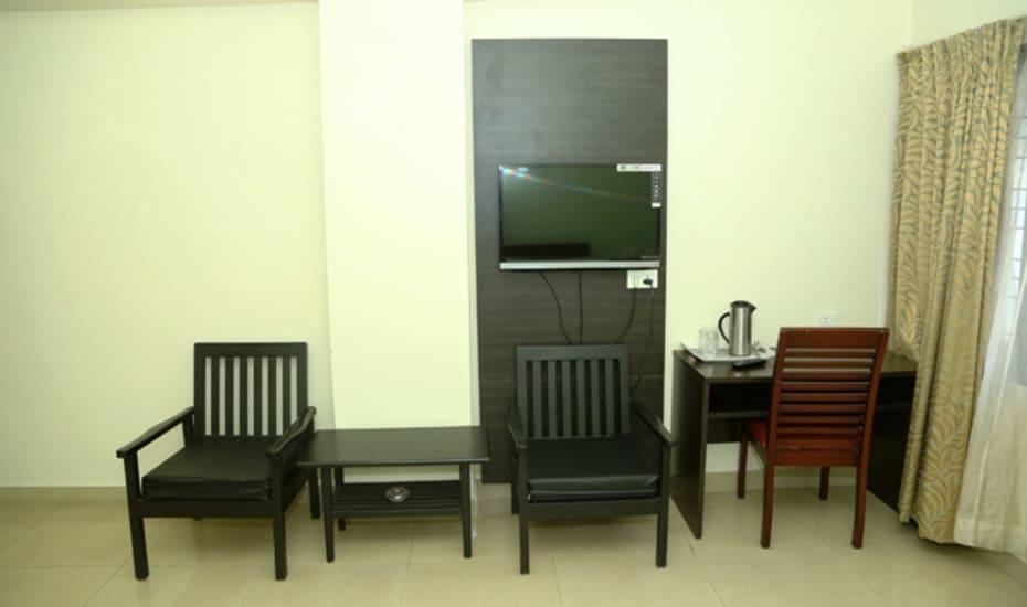 Sri Srinivasa Residency Hotel Kadapa Zewnętrze zdjęcie